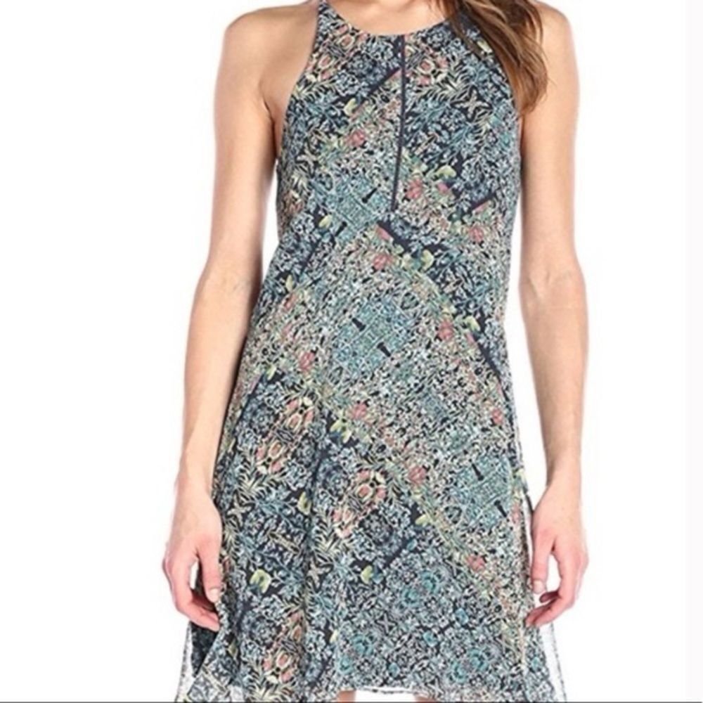 BCBGeneration "Mint Tea" Dress
Size XS